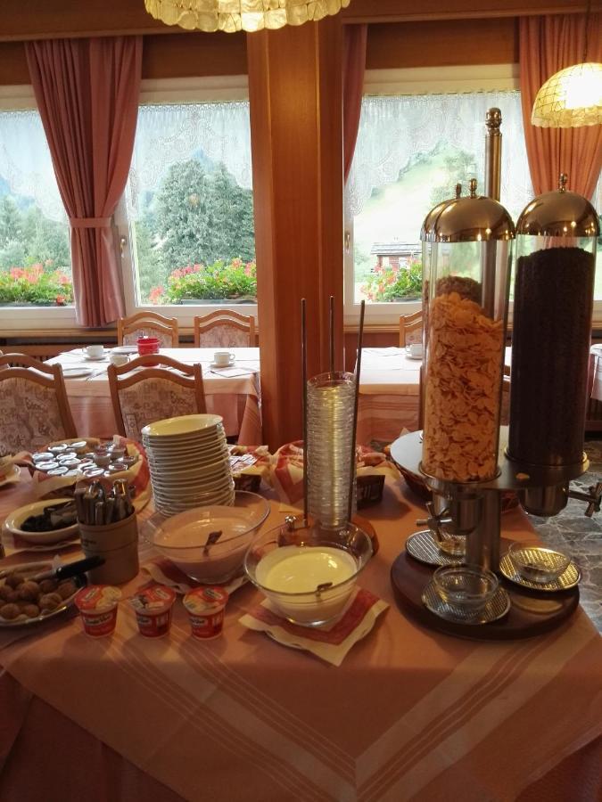Garni' Margherita Predazzo Bagian luar foto