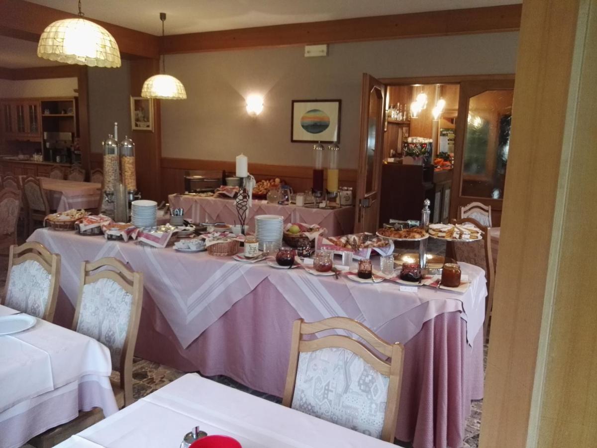 Garni' Margherita Predazzo Bagian luar foto